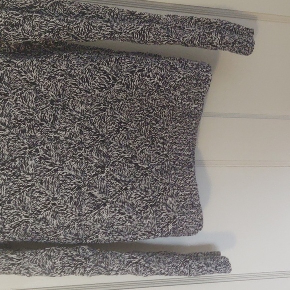 Tommy Hilfiger Navy and Whte Sweater Sz M - Picture 3 of 7